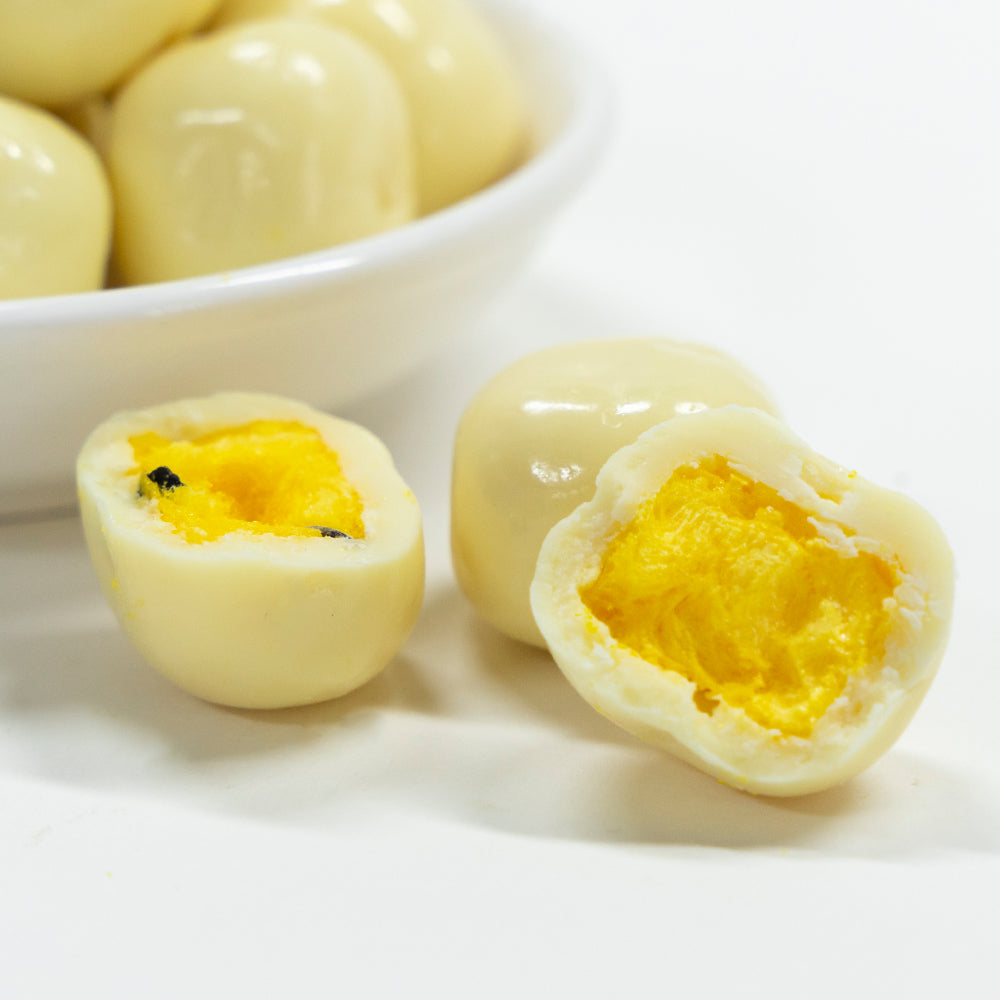 Freeze-Dried Passion Fruit with White Chocolate 10kg/ carton