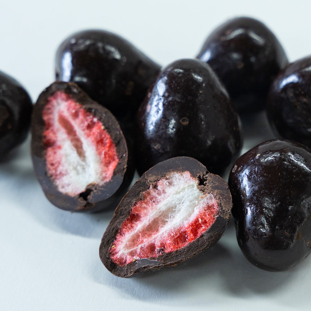 Freeze-Dried Strawberry with Dark Chocolate 10kg/ carton