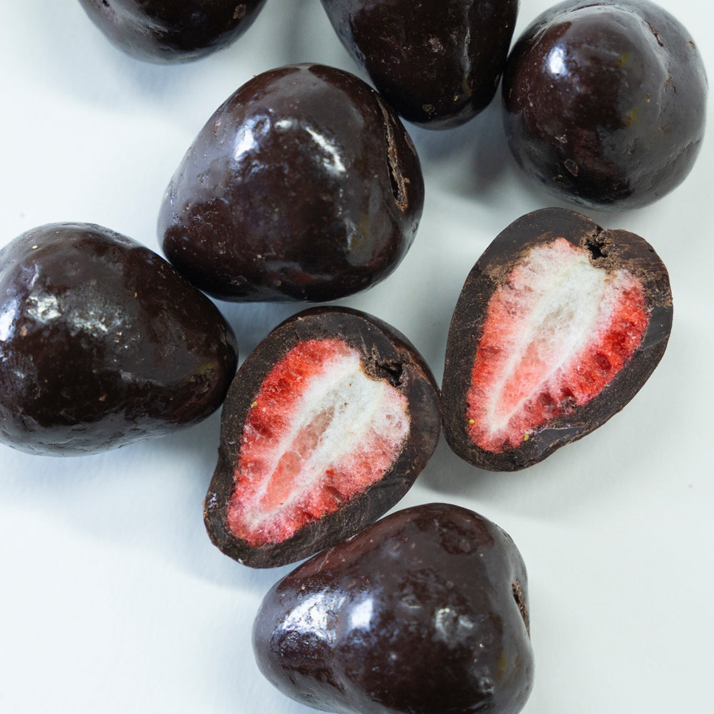 Freeze-Dried Strawberry with Dark Chocolate 10kg/ carton